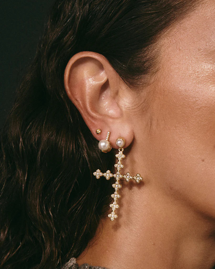 The daisy stud cross earrings, gold2