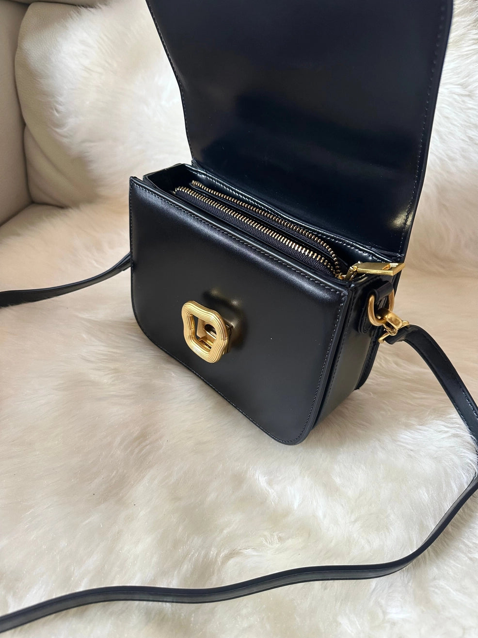 Claire  leather shoulder bag