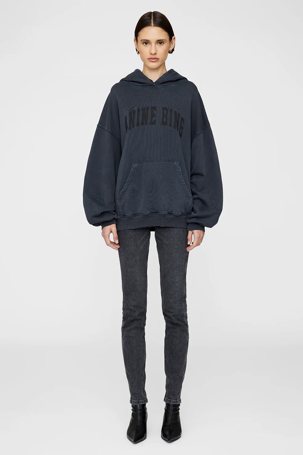 harvey sweatshirt, dark washed black