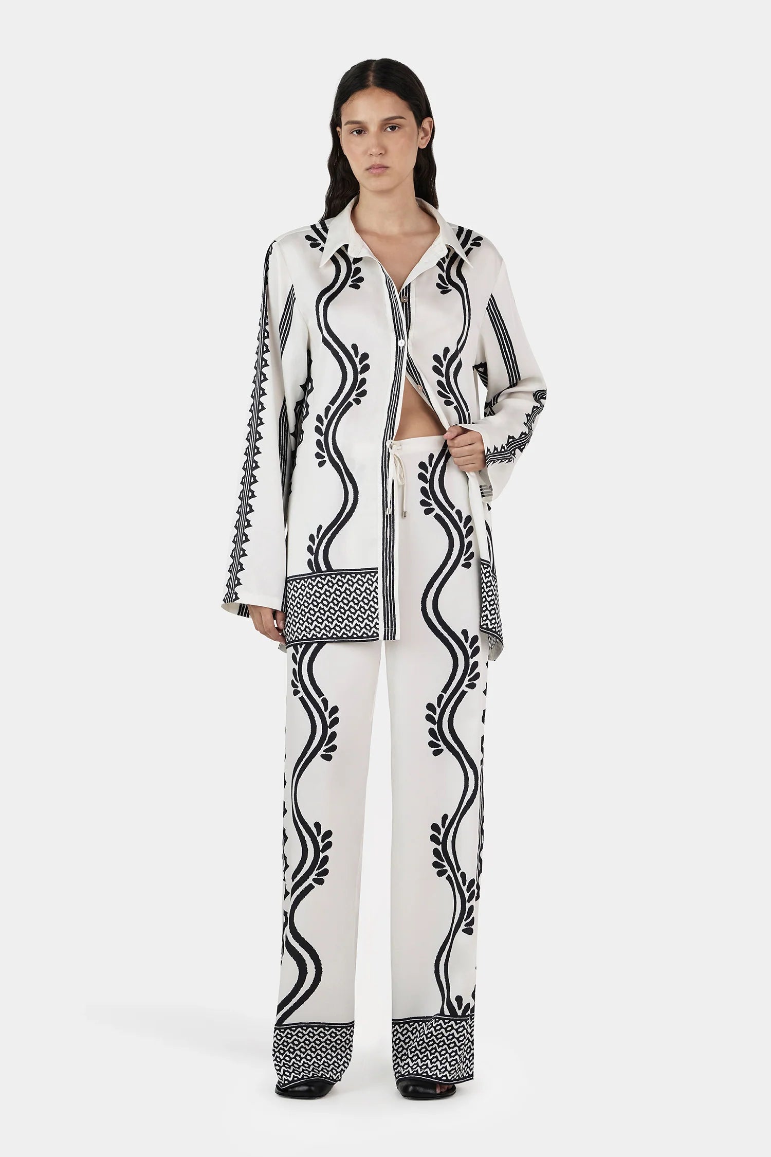 Justine pant, geo waves