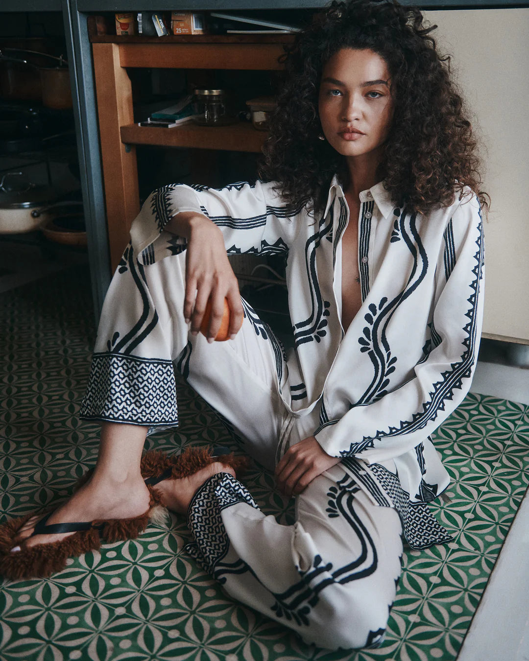 Justine pant, geo waves