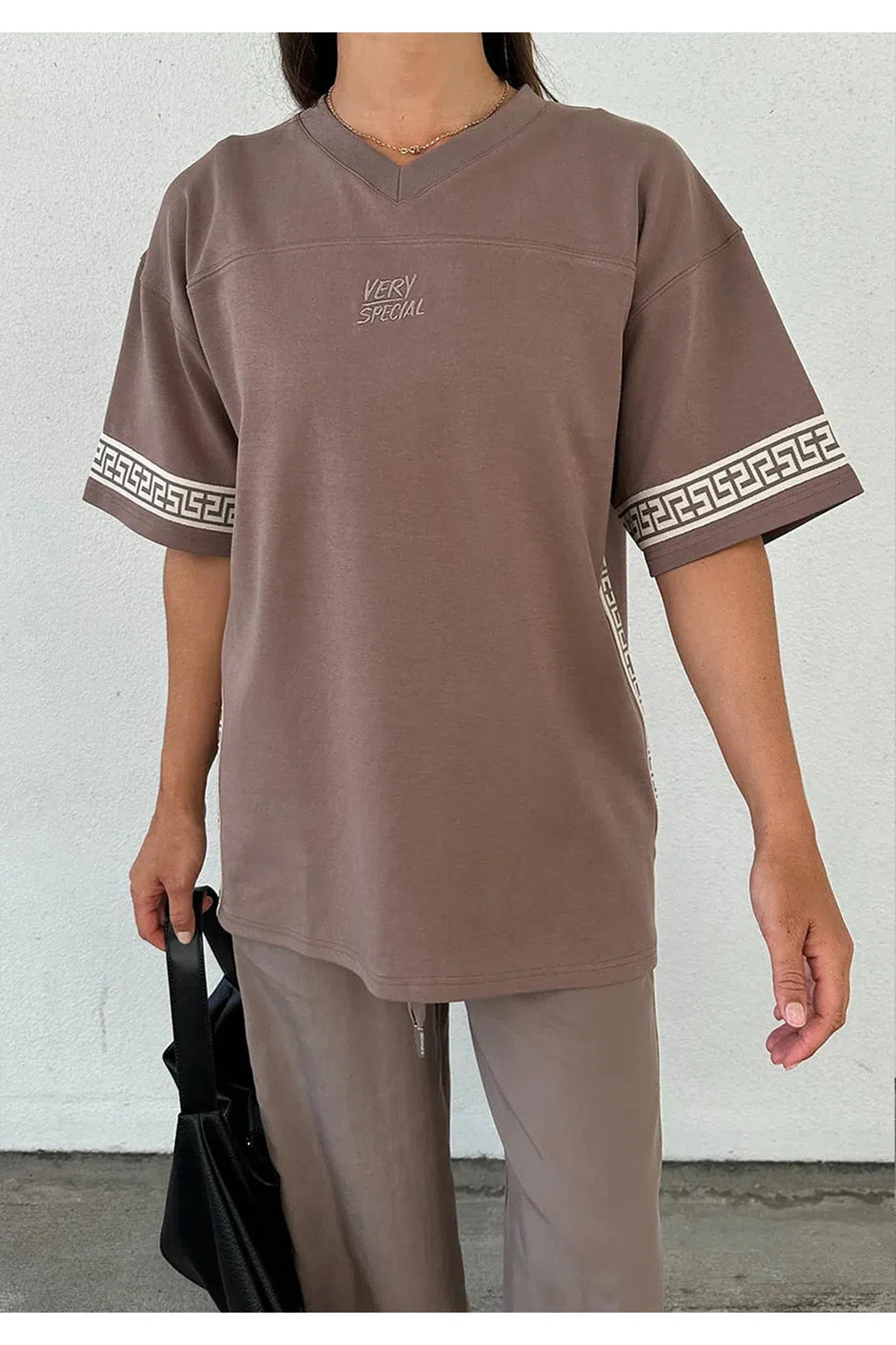 geo boxy sport tee, taupe