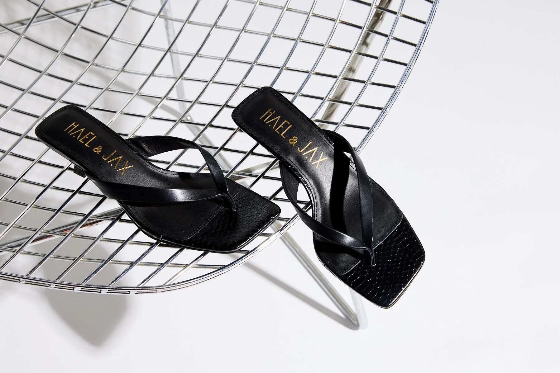 Astute, black