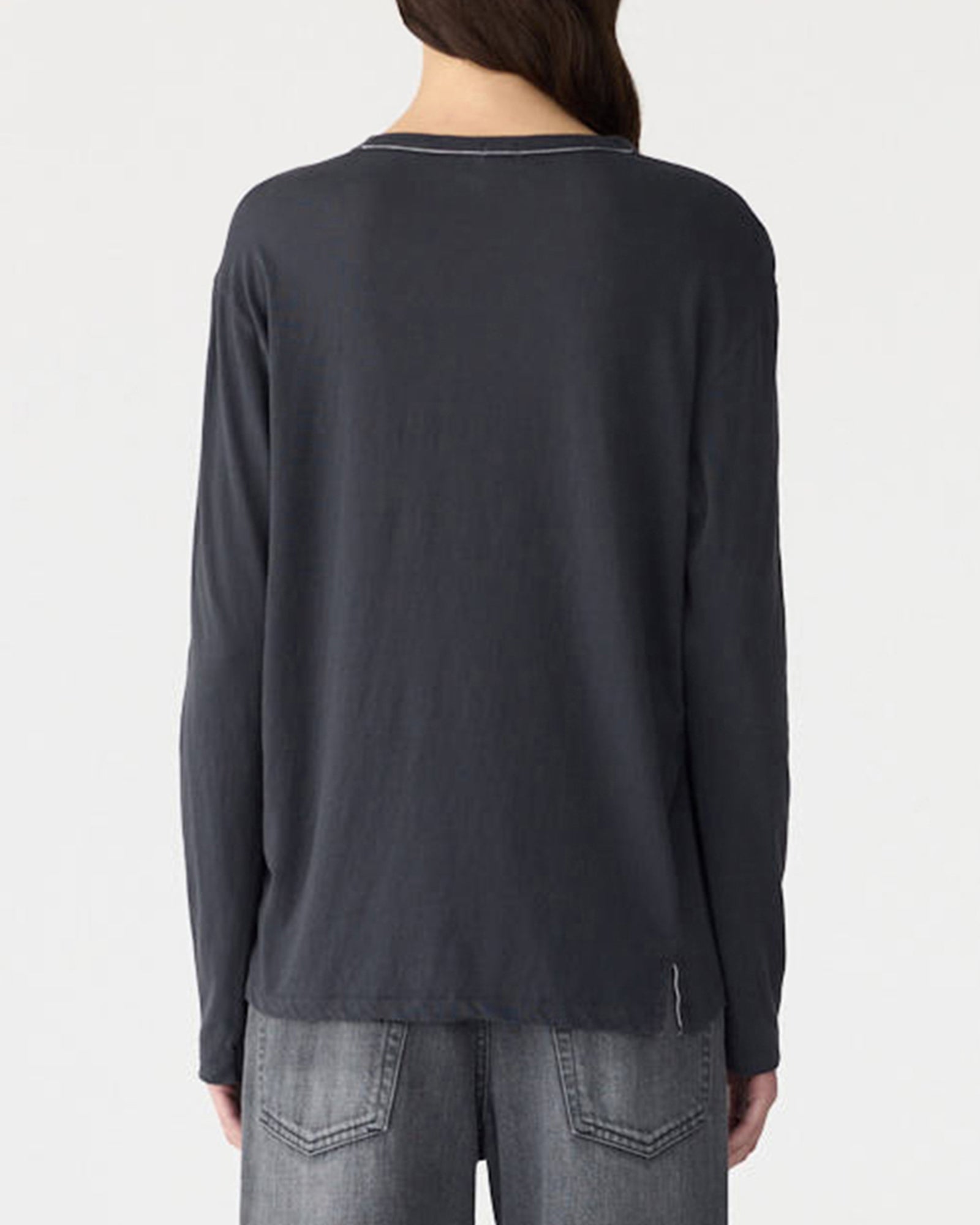 Raw neck cut out l/s t-shirt