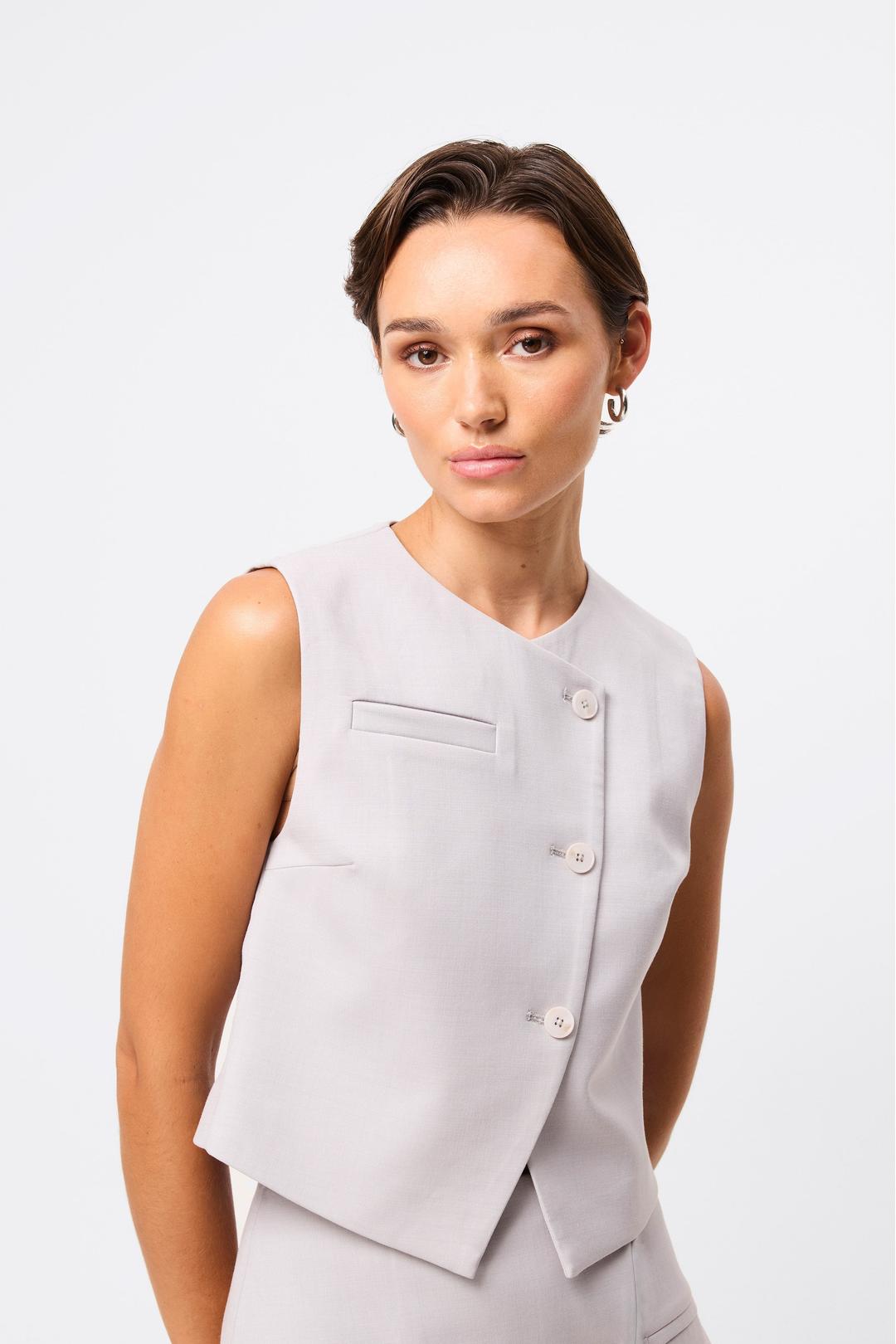 By your side vest, grey
