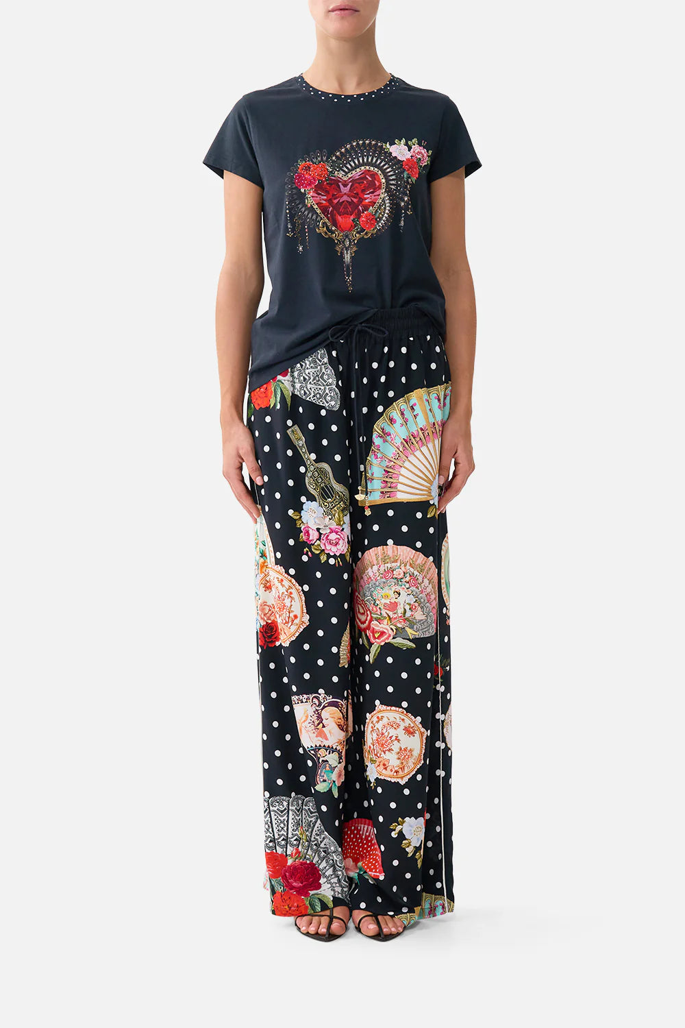 slim fit round neck t-shirt - black, Daughters of duende