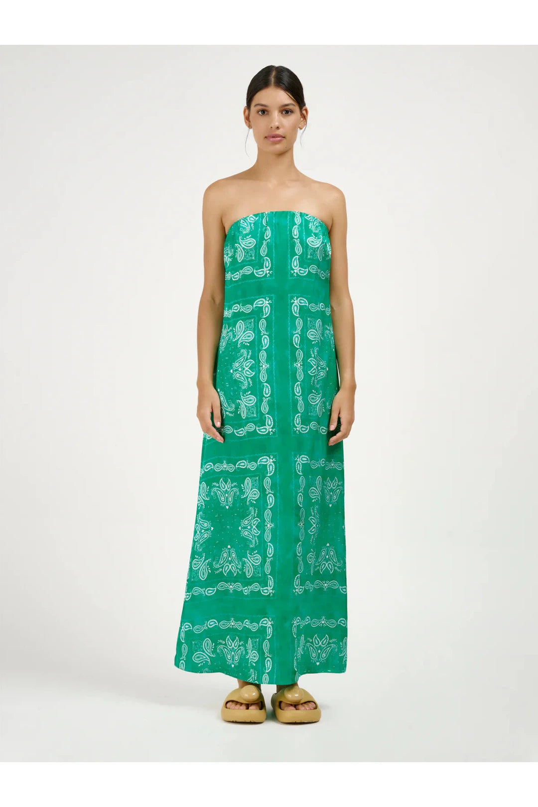 Amazon dress, Bandana