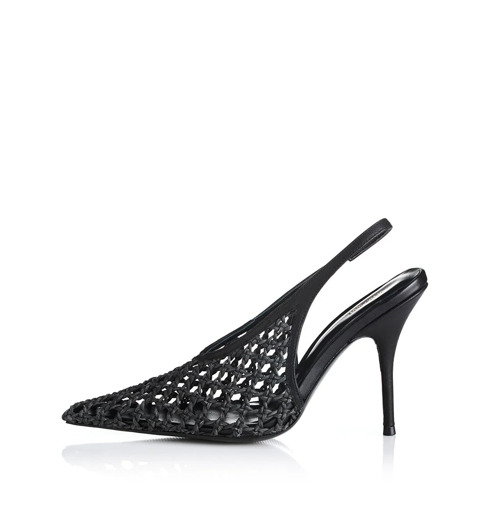 Deji, black crochet