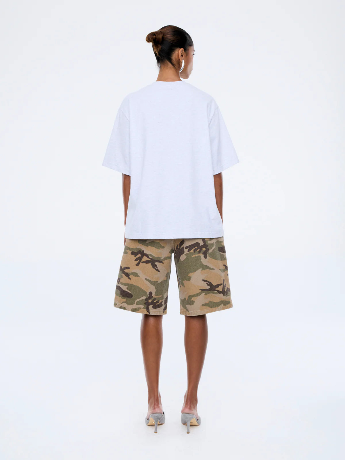 Blue collegiate tee, white marle