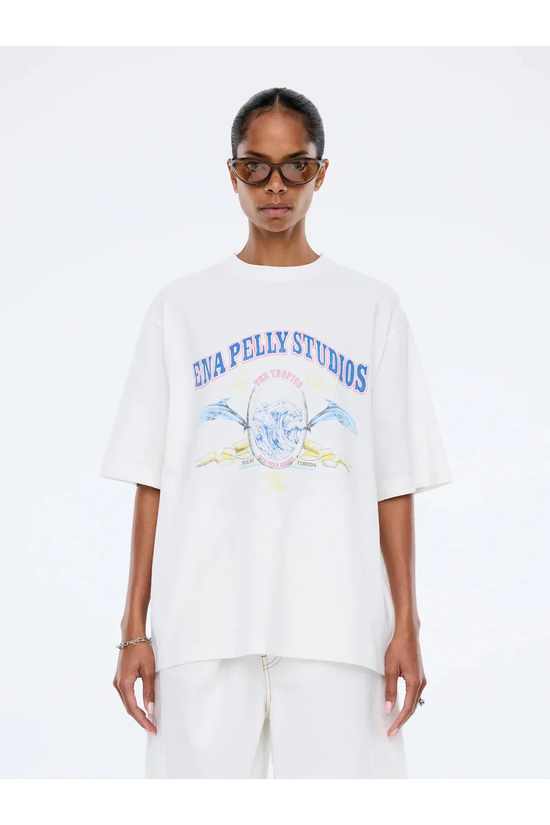 Vacation tee, vintage white