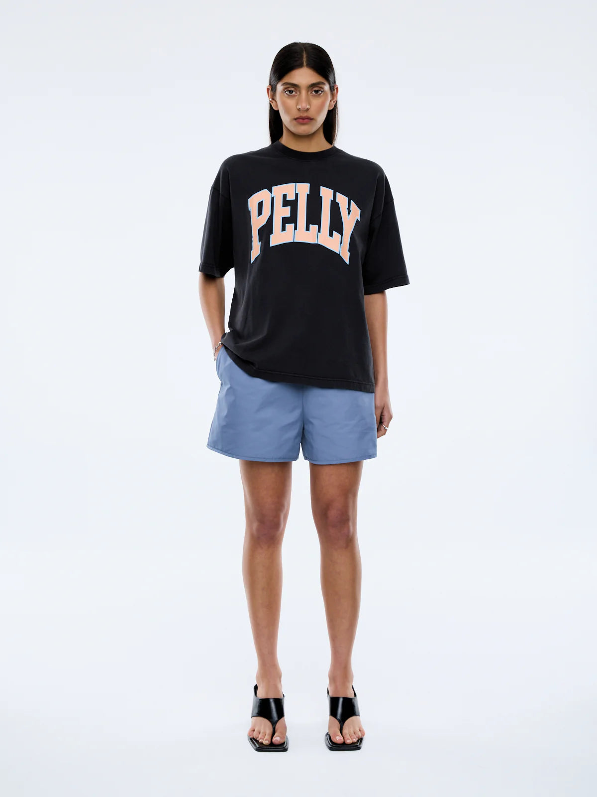 Peach pelly collegiate tee, vintage black