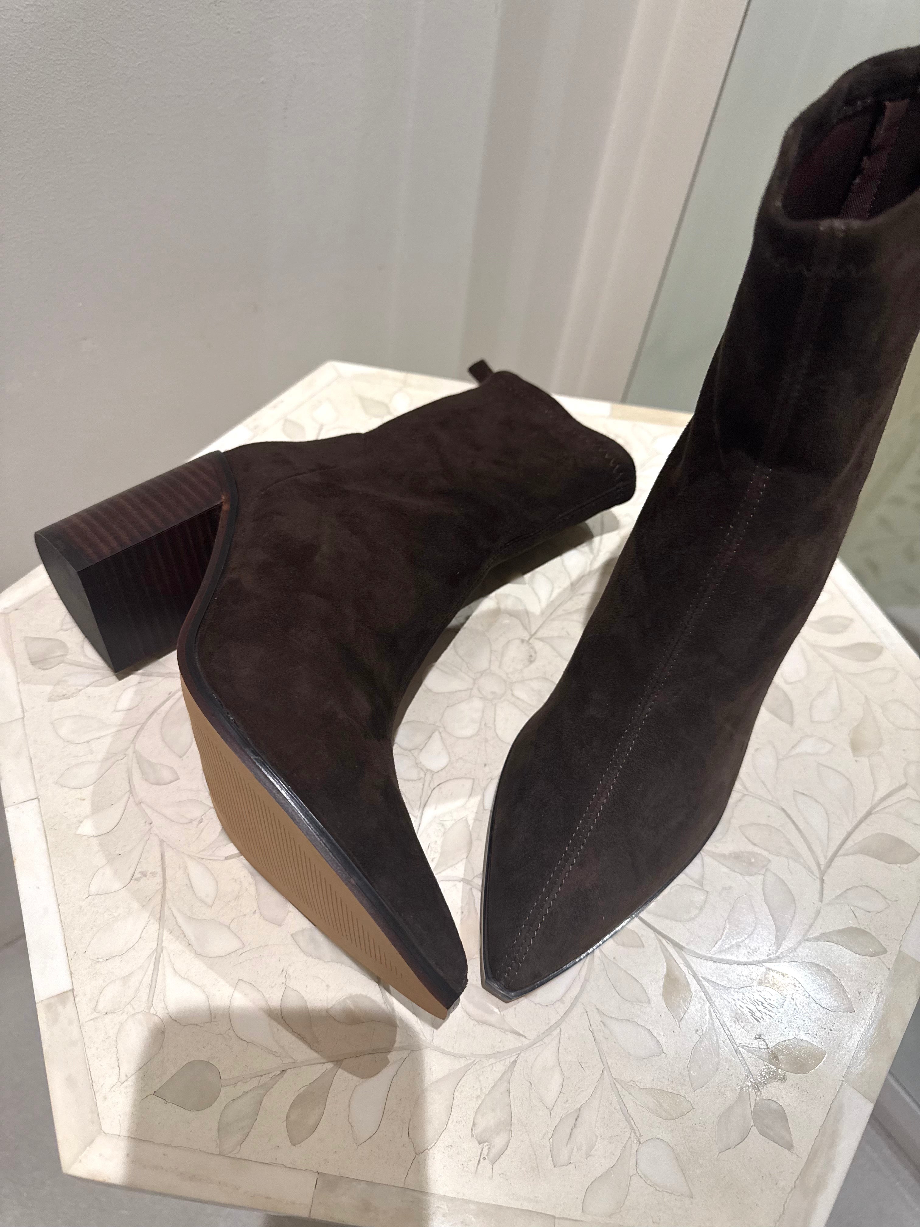 Chamonix, choc suede