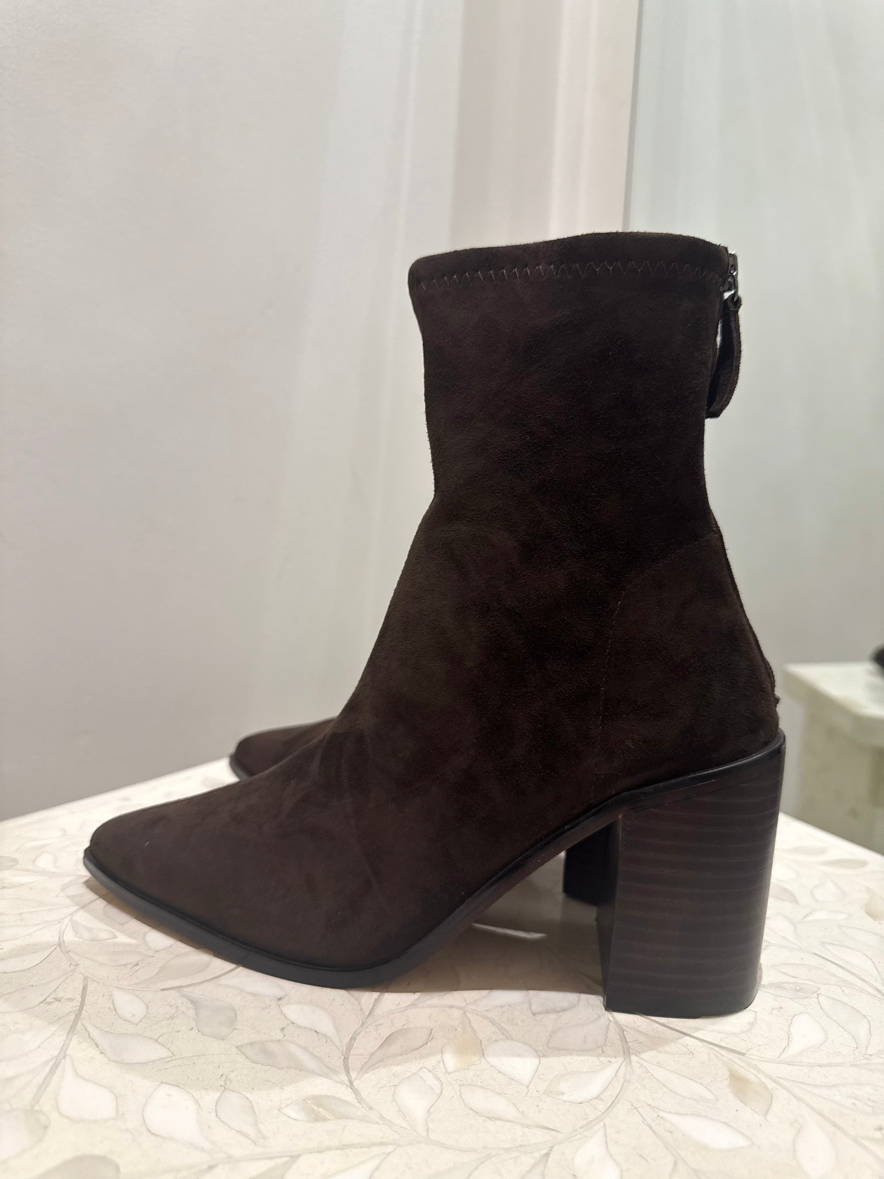 Chamonix, choc suede