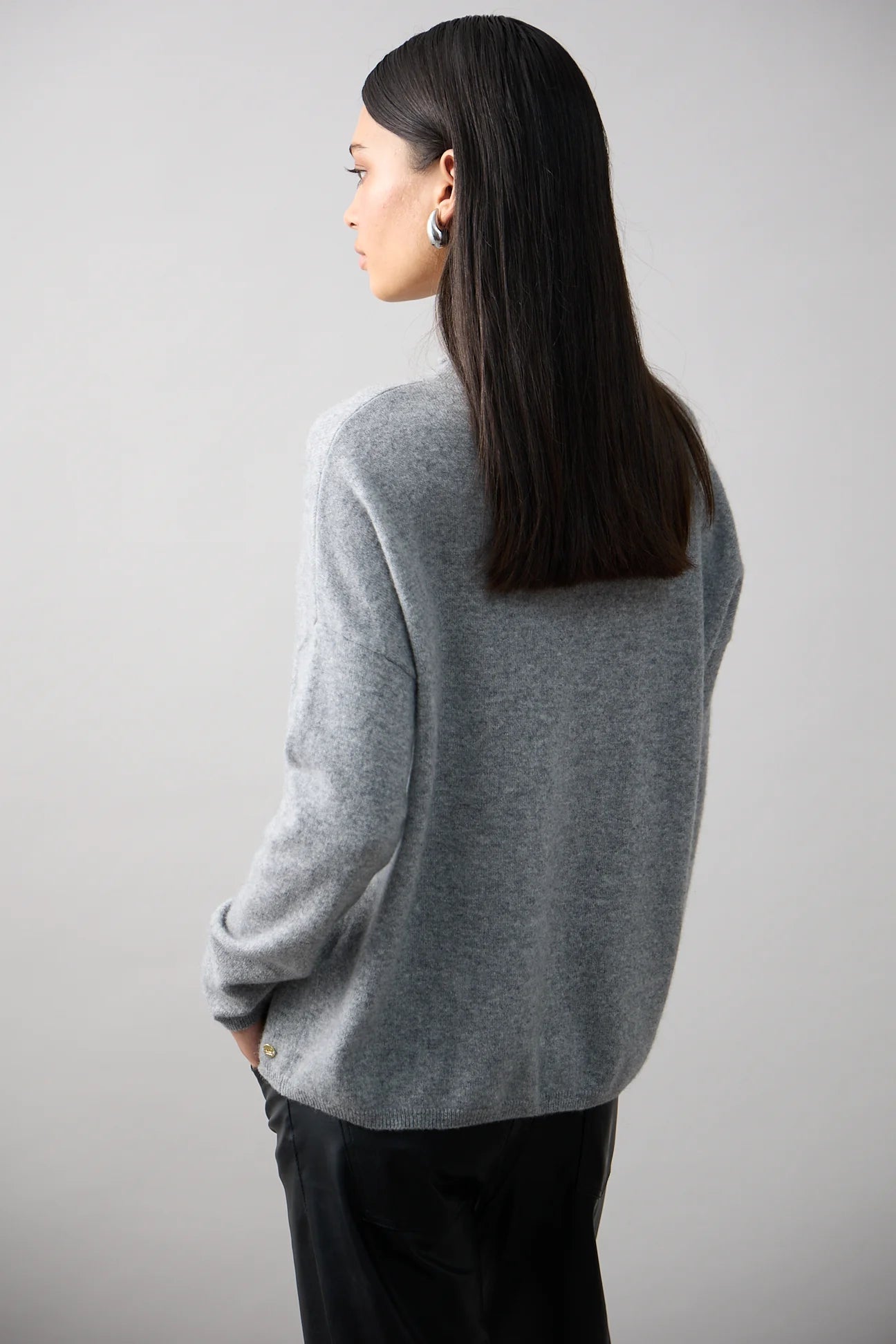 Sloane mockneck, Graphite