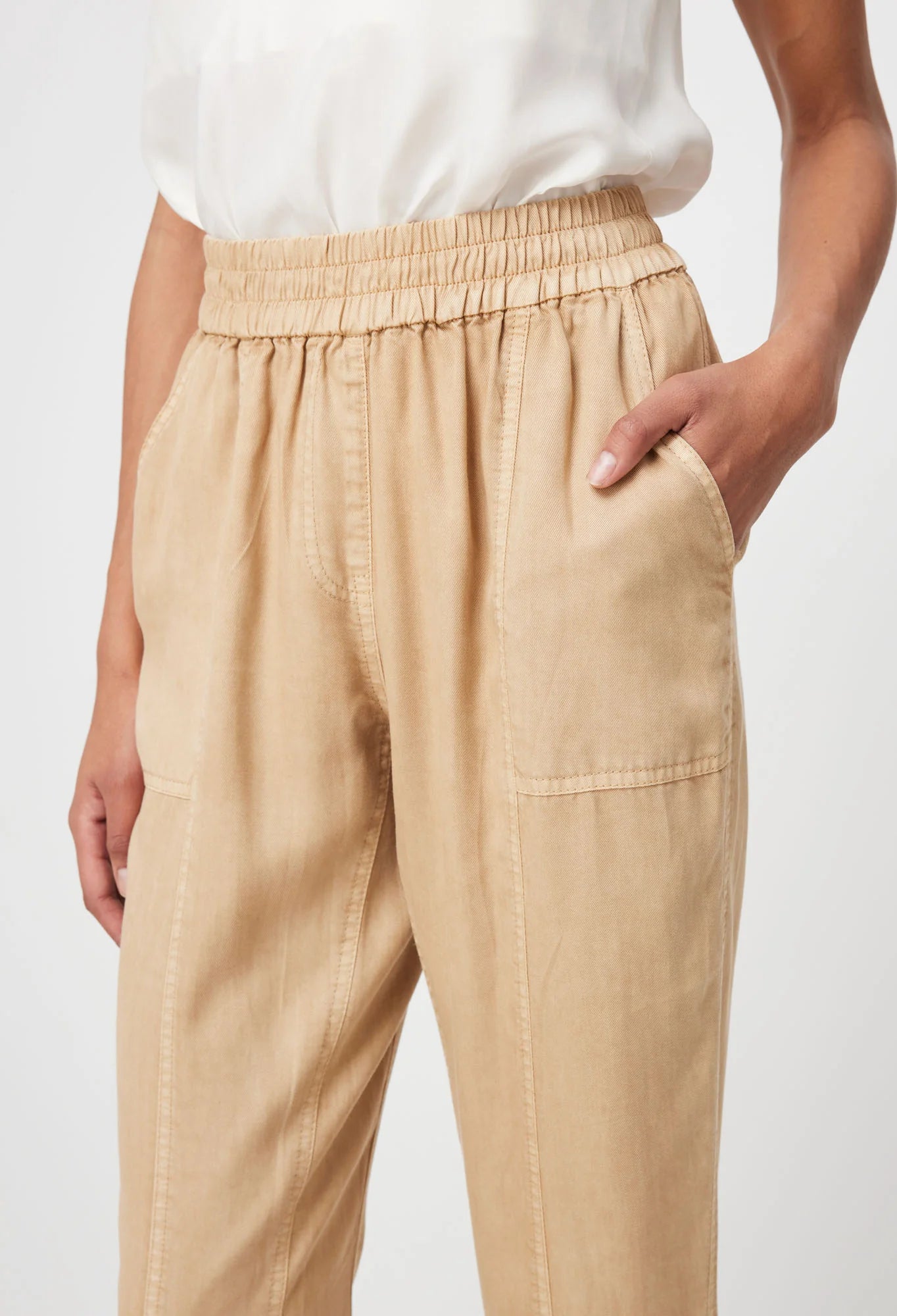 Tierra tencel twill jogger, sand