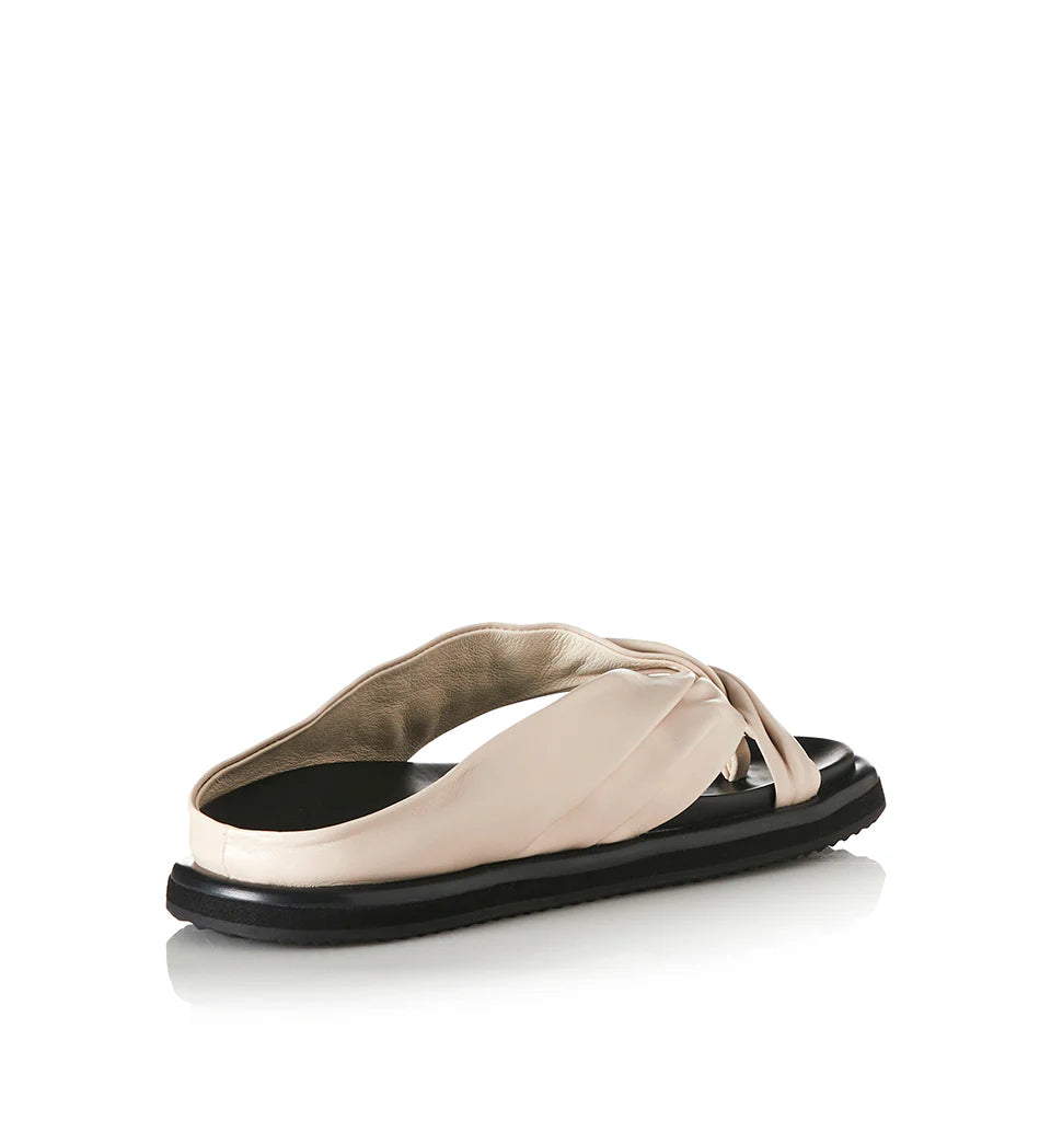 Paola, bone leather