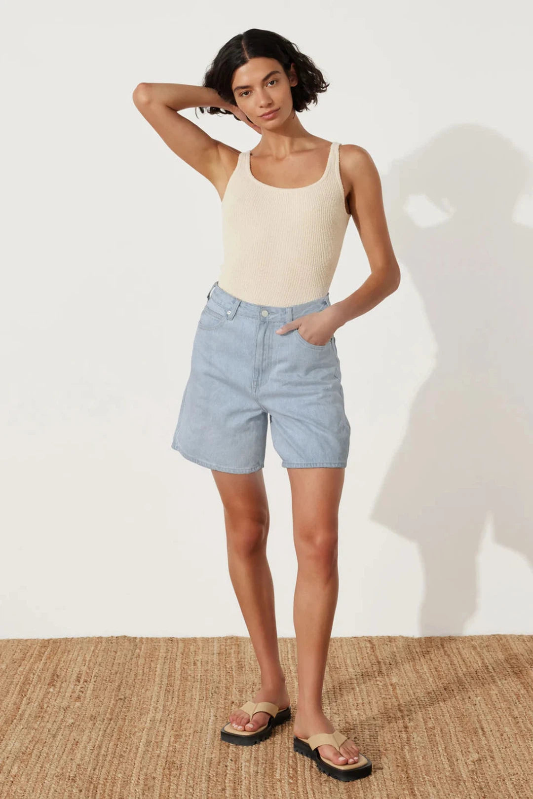 recycled cotton walk short, light wash