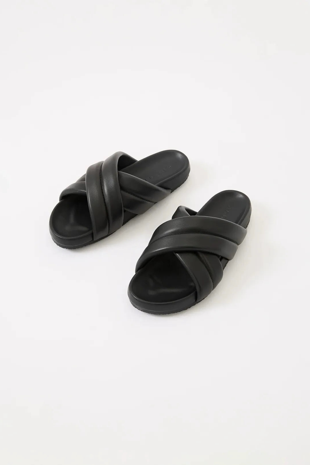 Crossover leather slide, black
