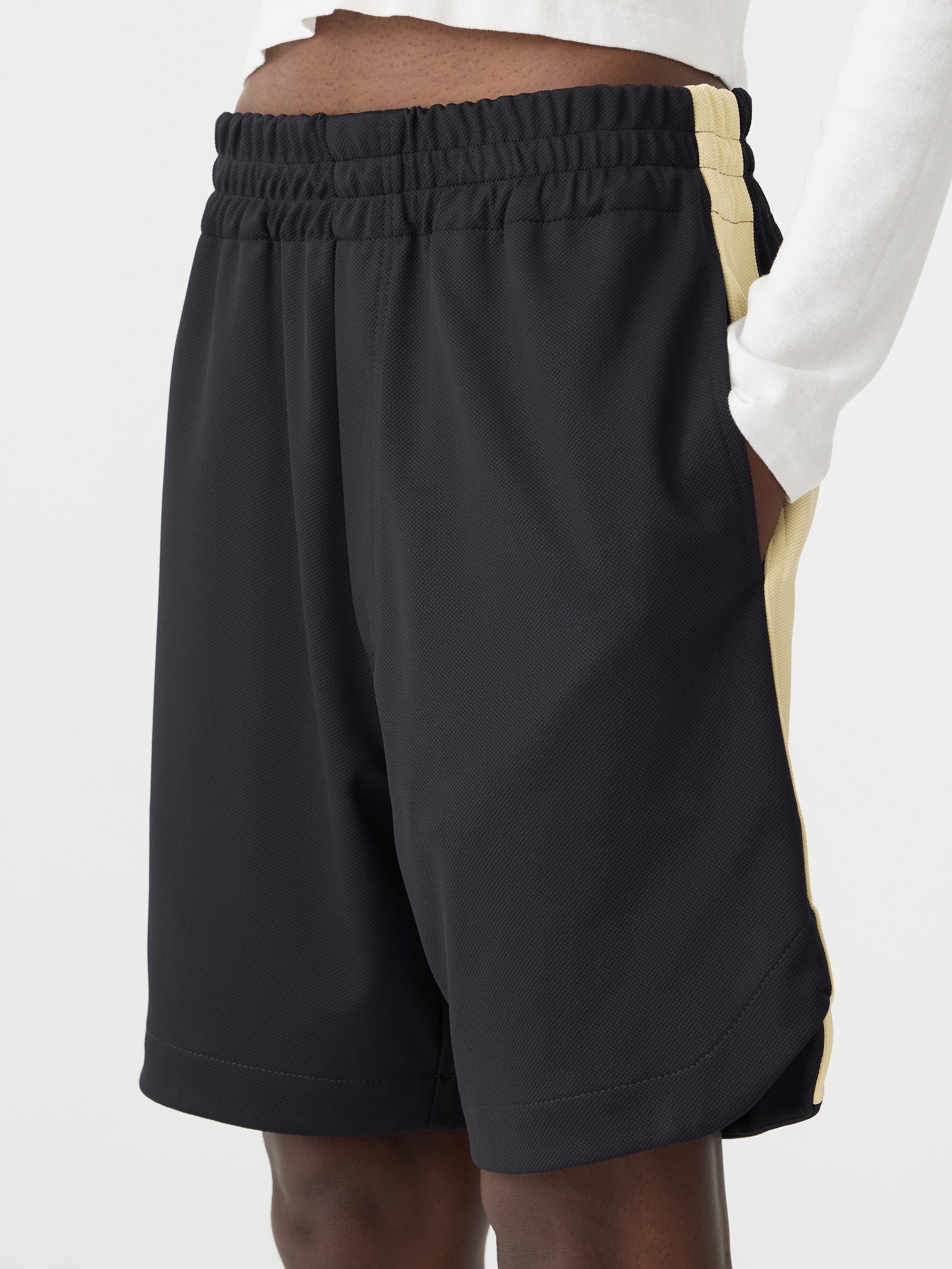 Pique basketball short, black/lemon glaze