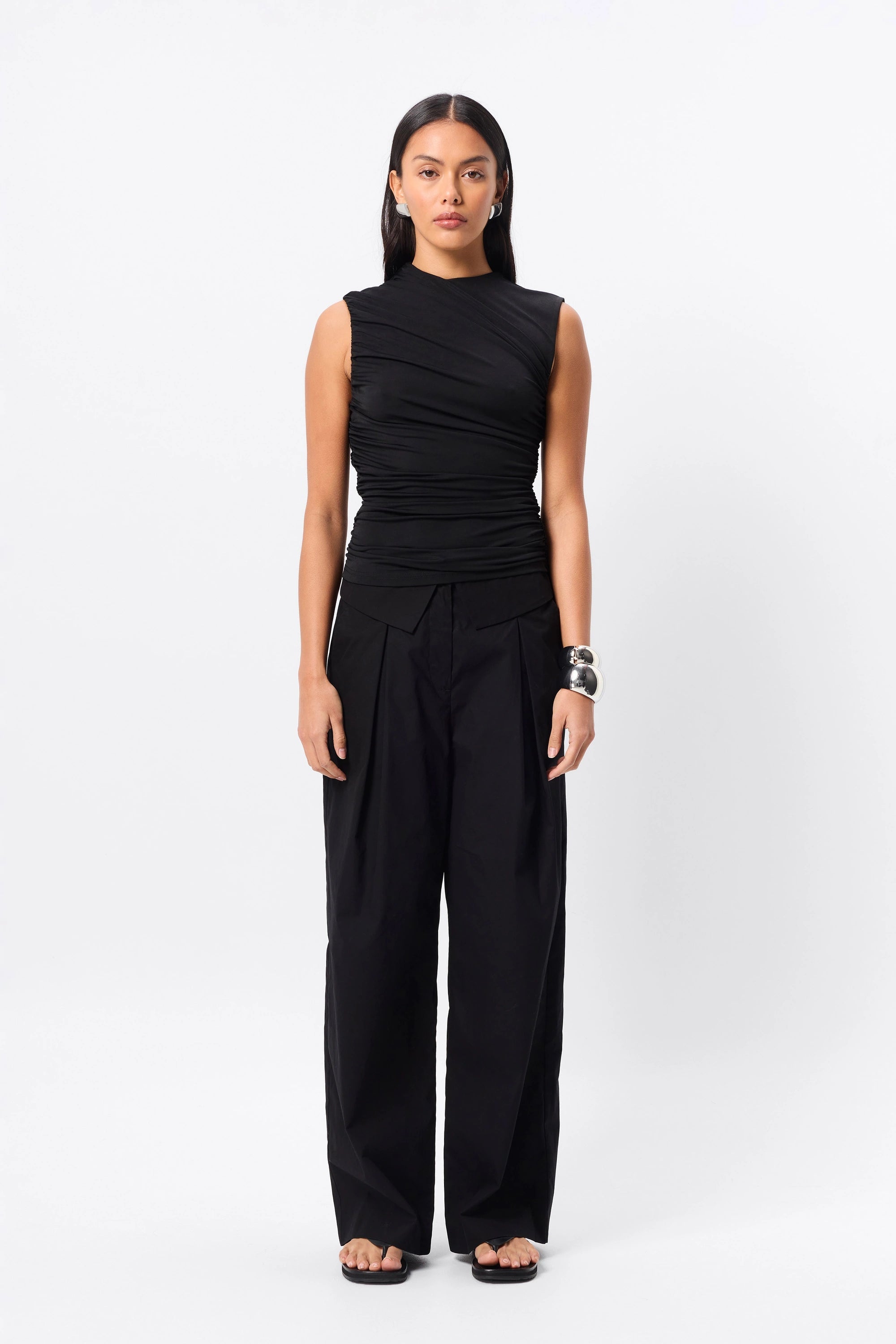 Sole purpose tank, black