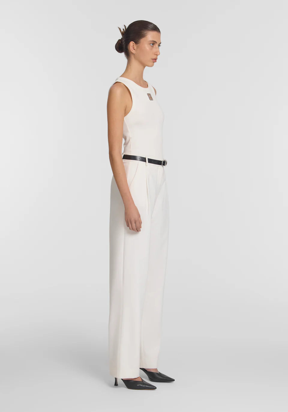 V&W metal tank, Ivory