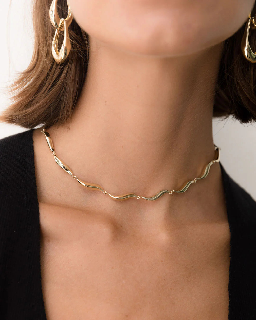 wave choker, gold