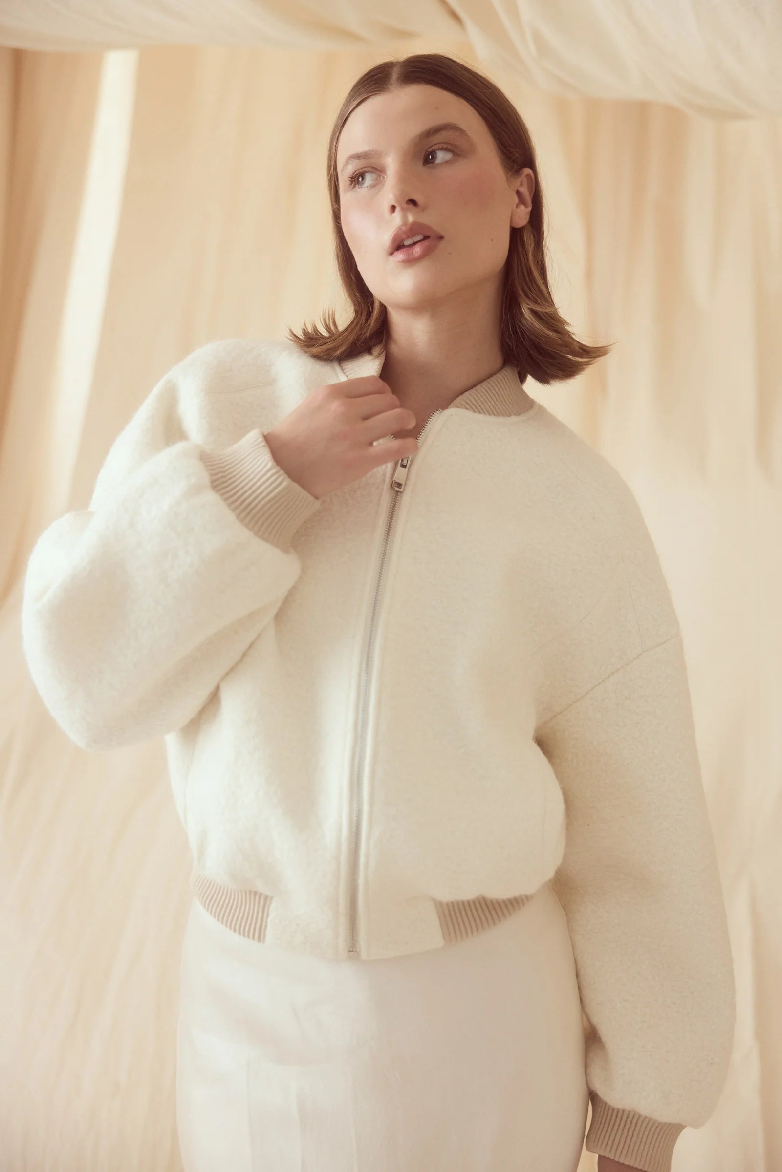 Alanna boucle bomber, oatmeal
