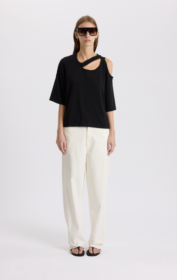 Midweight cutout T-shirt, black