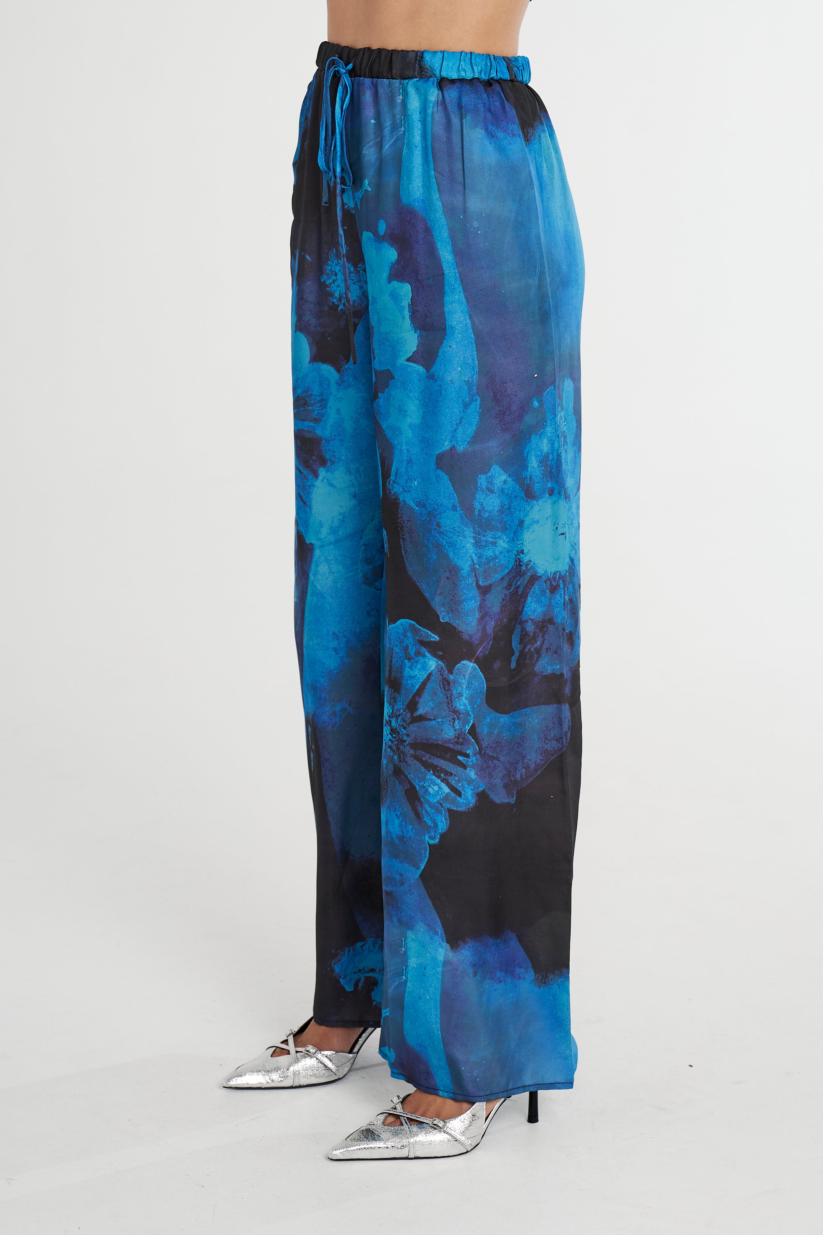 Relaxed drawstring pant, dark lumen