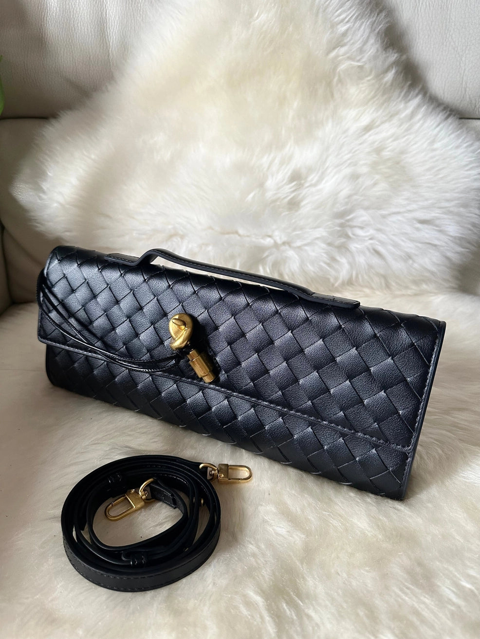 Knot clutch, Genuine leather
