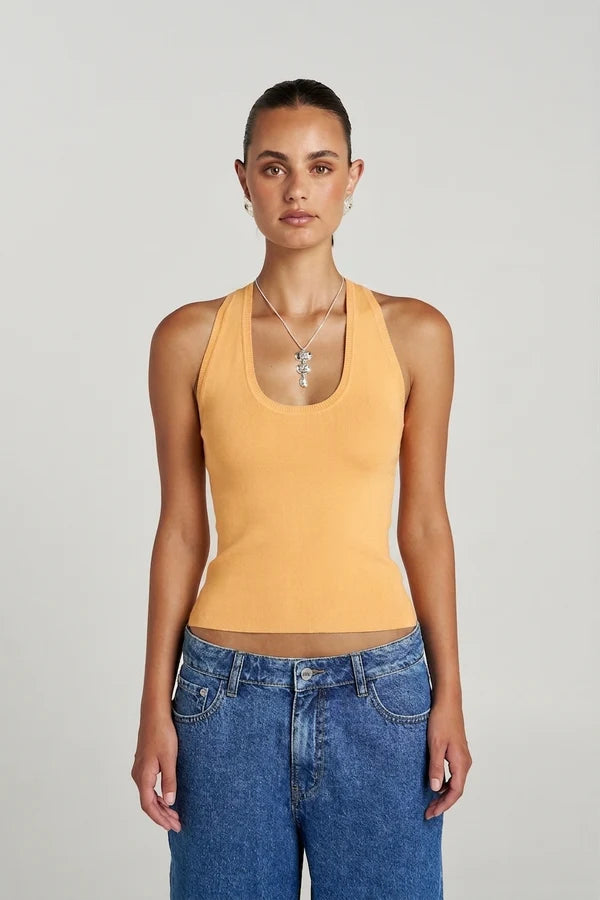 Halle tank, aperol