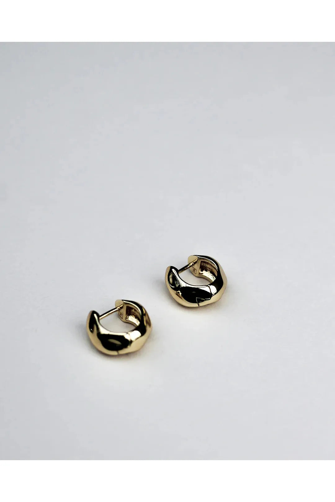 Hammered Huggies, gold