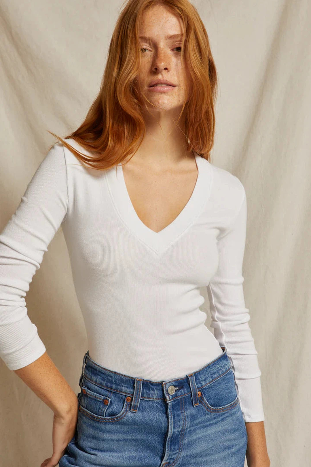 Viola V neck rib long sleeve, white