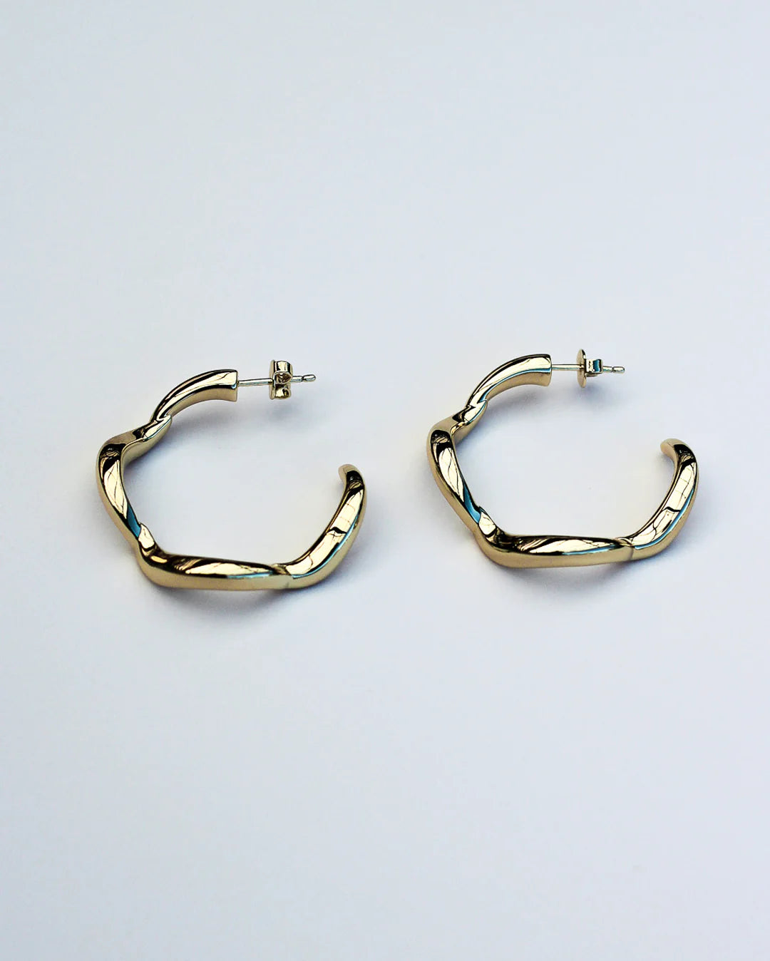 wave hoop earrings large, gold
