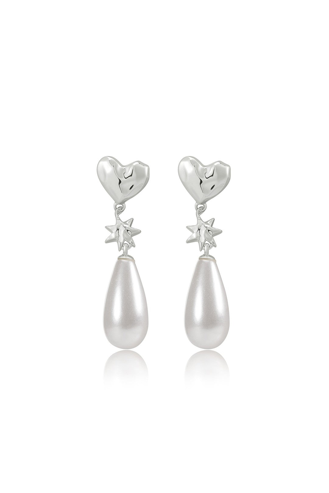 The pearl star studs, silver
